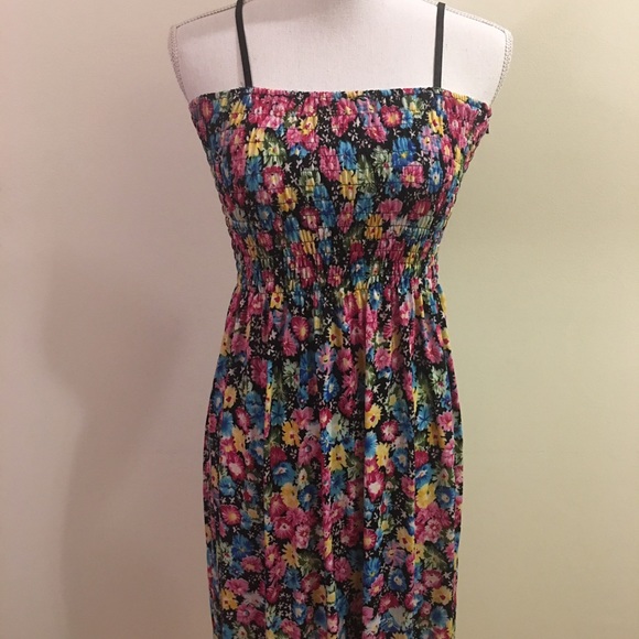 Dresses & Skirts - 🌻 3/$20 NWT floral print sundress